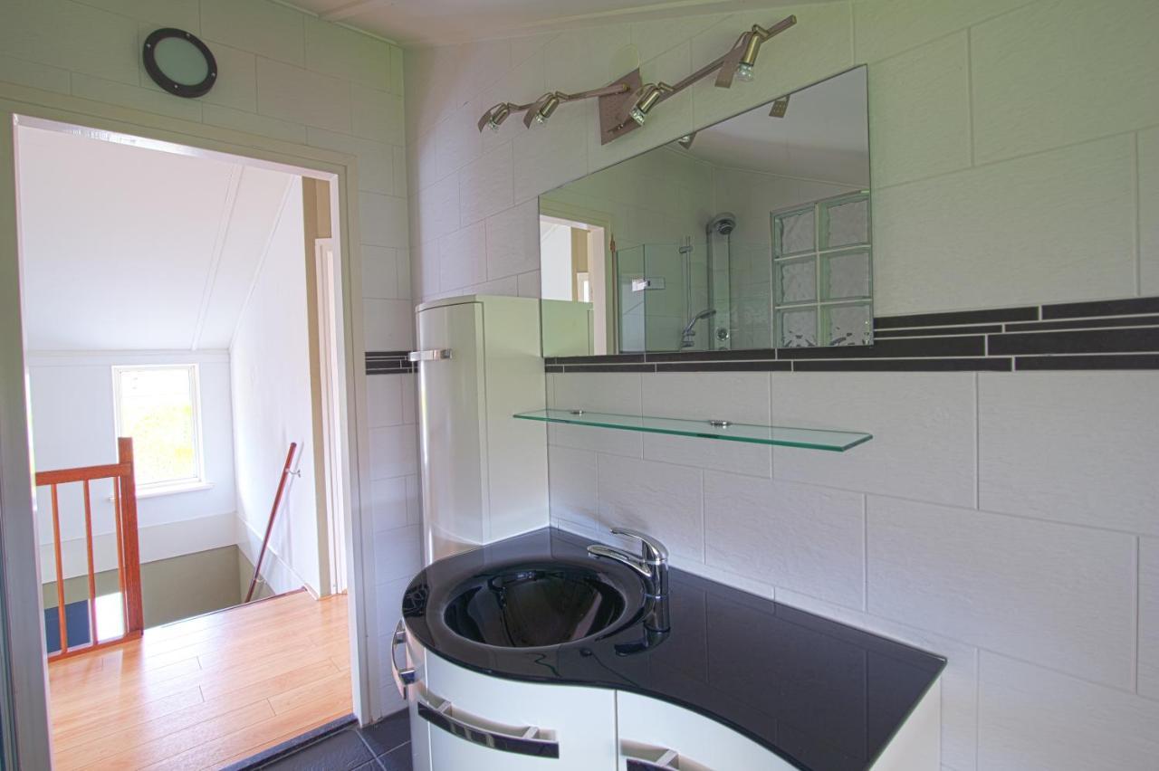 Luxus Familienvilla Mit Jacuzzi & Sauna Tzummarum Exterior photo