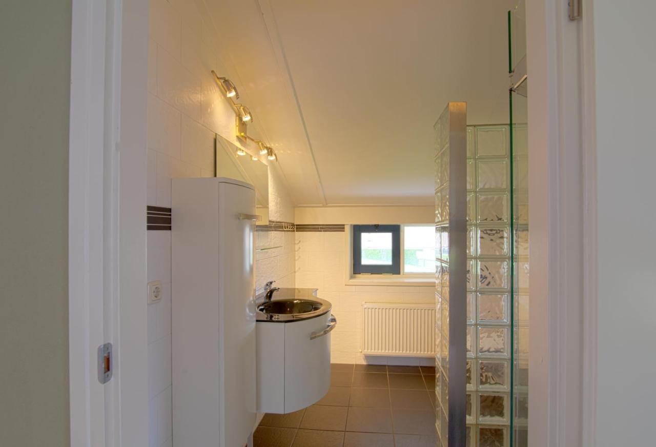 Luxus Familienvilla Mit Jacuzzi & Sauna Tzummarum Exterior photo